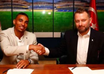Fenerbahçe Alexander Djiku ile resmen sözleşme imzaladı