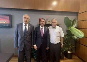 Danıştay üyesi Hicabi Ece'den AKP'li vekile ziyaret!