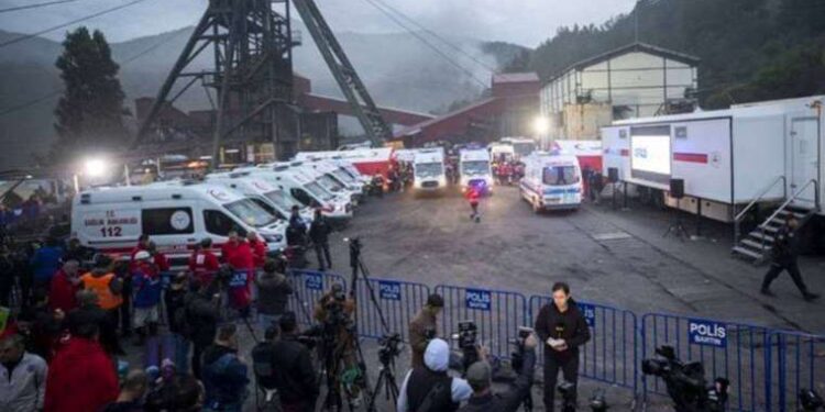 Amasra davasında tansiyon yükseldi: 'Öcalan'lı savunmaya tepki