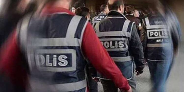 Kütahya'da uyuşturucu operasyonunda 2 zanlı tutuklandı