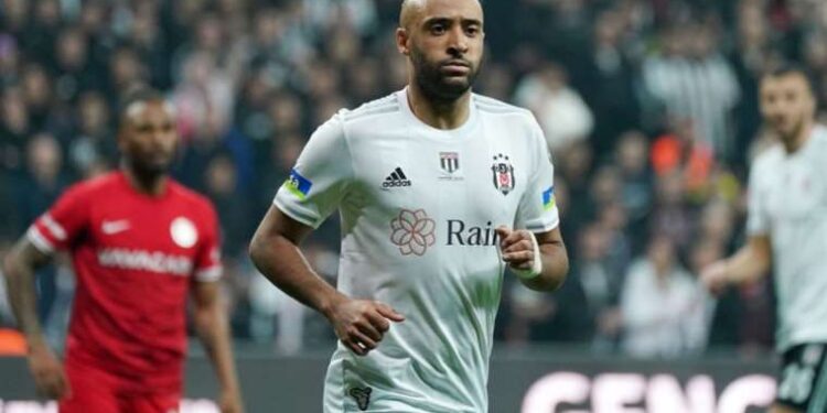 Beşiktaş'ta Nathan Redmond için karar zamanı