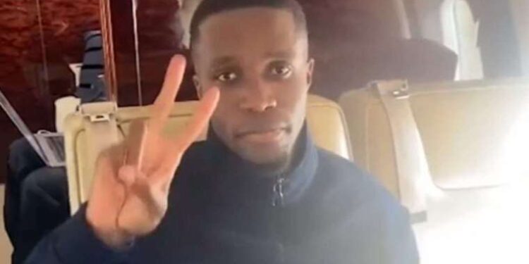 Wilfried Zaha'dan Galatasaray taraftarlarına ilk mesaj