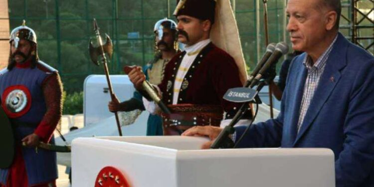 Erdoğan'dan '15 Temmuz' açıklaması: Destek veren odakları hafızamıza kaydettik