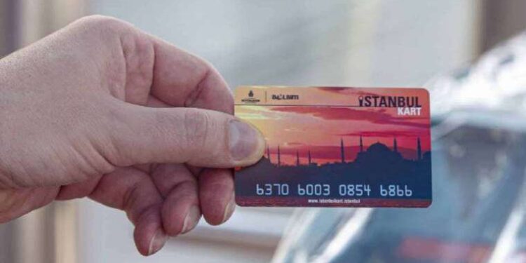 İBB’den yüzbinlerce öğrenciye İstanbulkart uyarısı