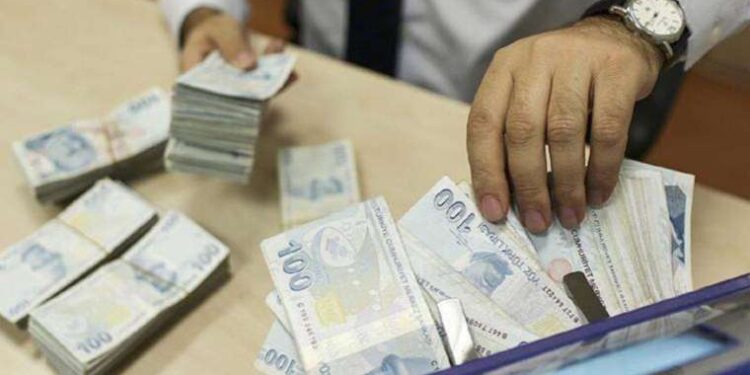 Kredi krizi büyüyor: 10 başvurudan 8'ine ret!