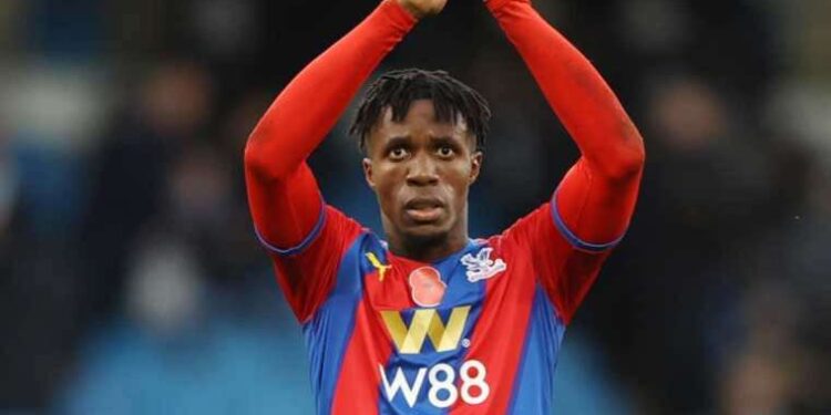 İngilizlerden büyük iddia! Galatasaray, Wilfried Zaha'ya teklif yaptı