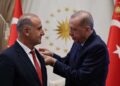 İYİ Parti’den istifa eden belediye başkanı AKP’ye geçti: Rozetini Erdoğan taktı