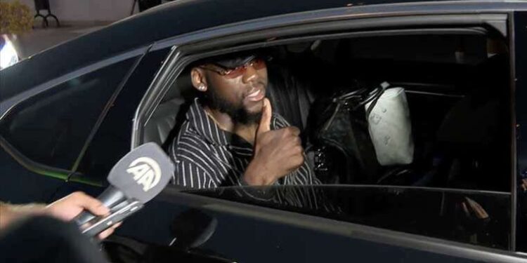 Jean Onana Beşiktaş için İstanbul'da