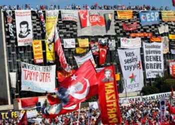 CHP'li Kayıhan Pala'dan, Gezi davası tutukluklarına ziyaret: Hukuksuzluk son bulsun