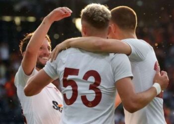 Galatasaray Avusturya'da Kisvarda'yı 2 golle geçti