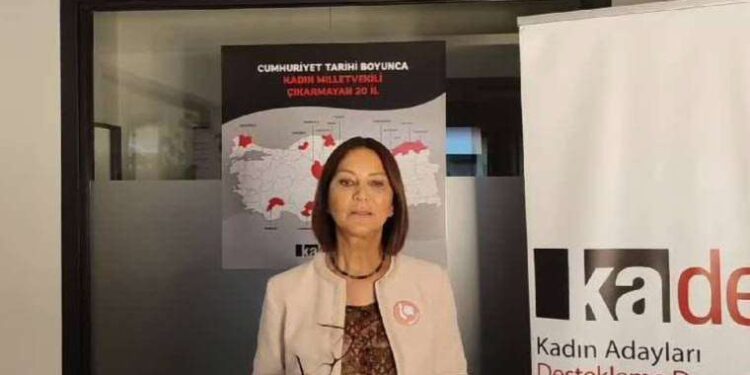 Marmaris’te 14 düzensiz göçmen kurtarıldı