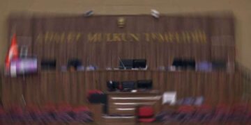 Sendikaya engel olan amire 7 ay hapis