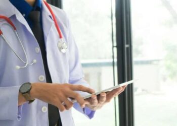 Bakan Koca'dan '4 bin Suriyeli sağlıkçı' iddiasına yanıt: Üzüntü verici