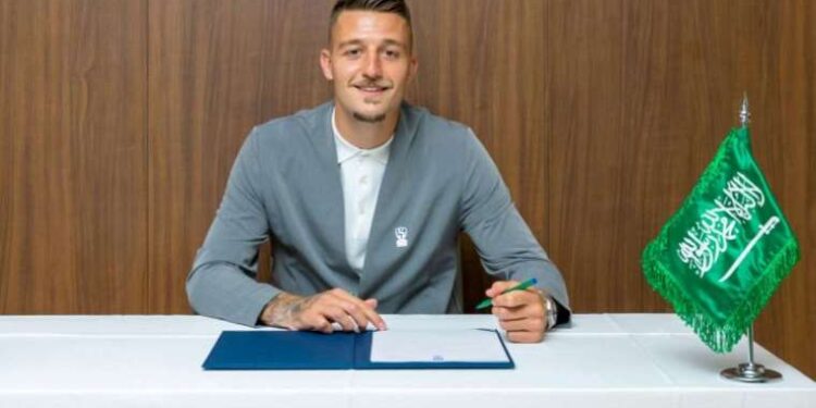 Sırp futbolcu Sergej Milinkovic-Savic'ten 100 milyon Euro'luk imza