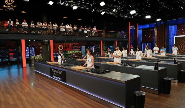 MasterChef All Star'da ana kadroya giren son yarışmacı Tolga oldu