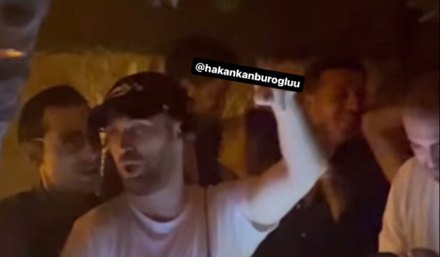 Murat Boz, Alaçatı'da gizemli sevgilisiyle sarmaş dolaş görüntülendi