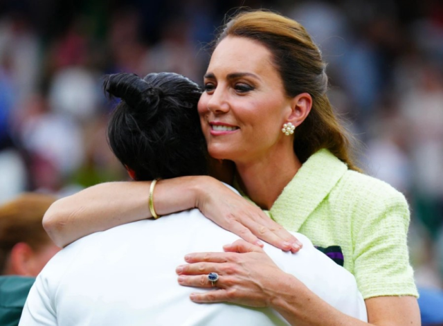 Wimbledon finaline ilginç anlar! Kate Middleton, top toplayıcı çocuğu görmezden geldi