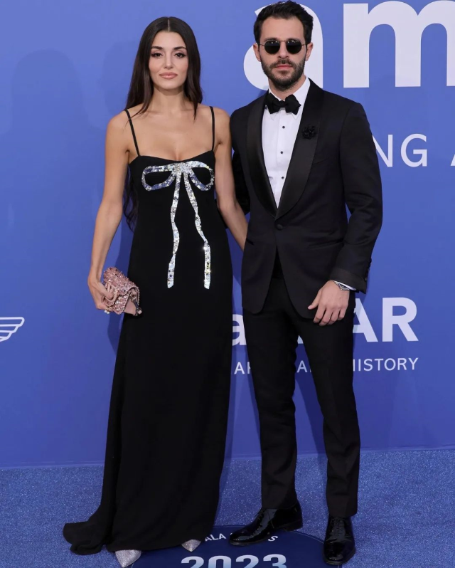 hakan-sabanci-ve-hande-ercel-aski-tam-gaz-16180093_4394_m-1 Hakan Sabancı ve Hande Erçel aşkı tam gaz! Romantik pozlarını aynı anda paylaştılar