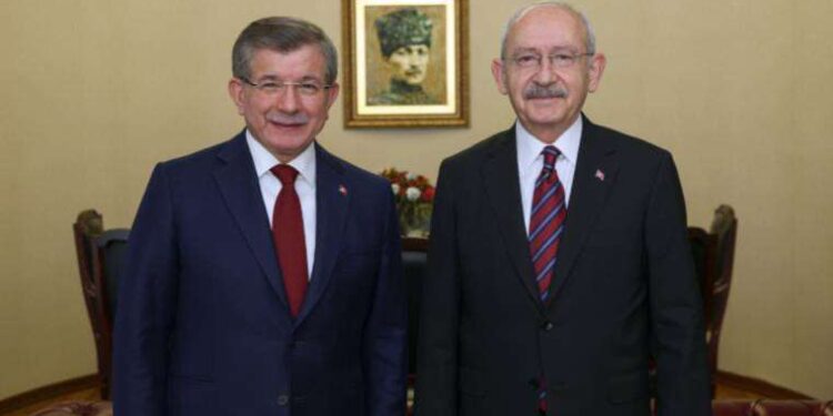 Akbelen direnişi 11. gününde: Kestiğin ağacın gölgesinden çık!