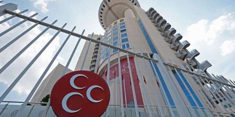 Mersin’de ‘torbacı’ operasyonu: 27 gözaltı