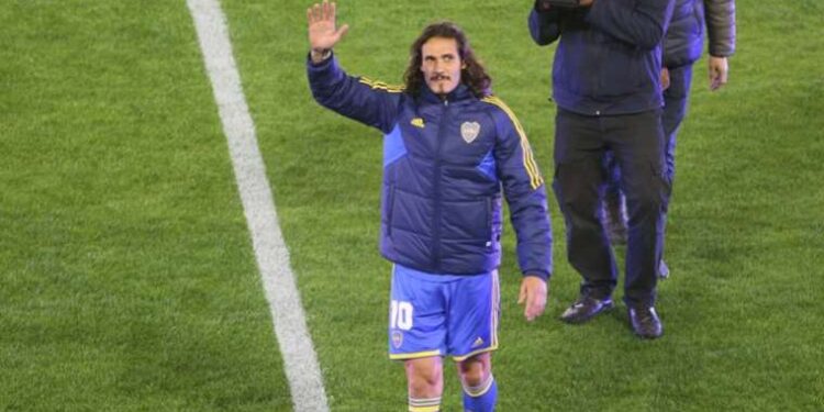 Boca Juniors'a transfer olan Edinson Cavani'ye Arjantin'de sevgi seli