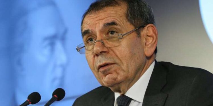 Dursun Özbek'ten Ali Koç'a cevap: 'Galatasaray'ı karıştırmaya güçleri yetmez'