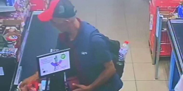 Alışveriş yaptığı marketten 16 bin lira çaldı