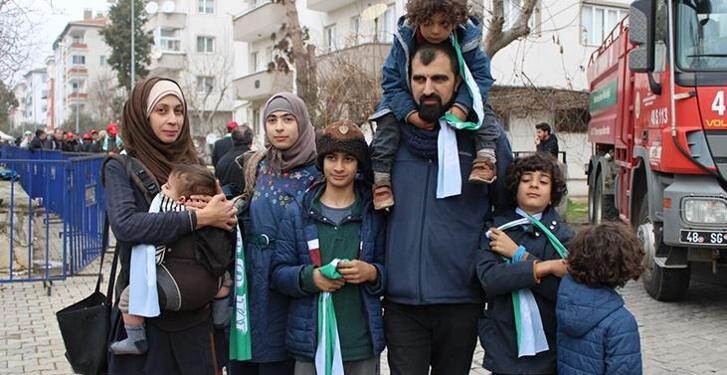 Tanju Özcan’dan sigara uygulaması: Belediyede, içmeyen daha fazla maaş alacak