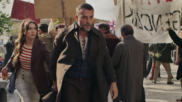 80-li-yillari-anlatan-dilek-tasi-dizisinden-16255106_8778_m 80'li yılları anlatan Dilek Taşı dizisinden beklenen ilk fragman yayınlandı