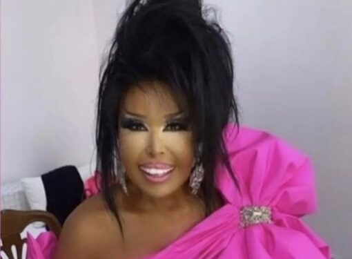 Barbie akımına uyan Bülent Ersoy, tepeden tırnağa pembelere büründü