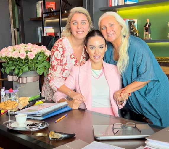 cem-karaca-nin-esi-ilkim-karaca-cekimlerine-16258474_105_m Cem Karaca'nın eşi İlkim Karaca, çekimlerine başlanan filmin durdurulması için mahkemeye başvurdu