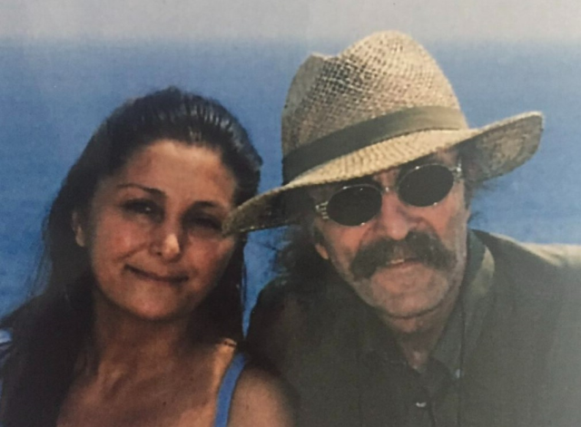 cem-karaca-nin-esi-ilkim-karaca-cekimlerine-16258474_9951_m Cem Karaca'nın eşi İlkim Karaca, çekimlerine başlanan filmin durdurulması için mahkemeye başvurdu