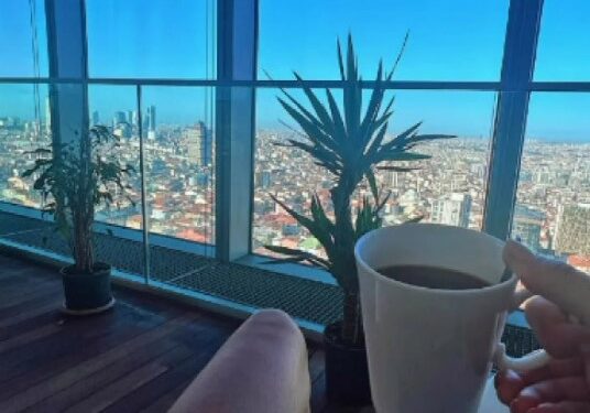 Eski sevgilisi Müjde Uzman ile yeniden bir araya gelen Sinan Akçıl konuştu: İlişkiye bir isim koymadık