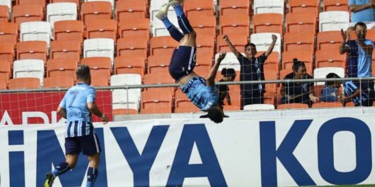 Adana Demirspor, Çaykur Rizespor'u uzatmada yıktı