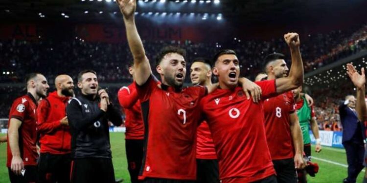 Arnavutluk, Polonya'yı 2 golle yıktı!