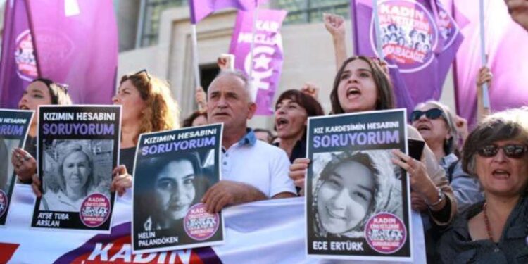 Kadınlar kazandı: Kadın Cinayetlerini Durduracağız Platformu'na kapatma davası reddedildi