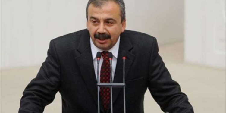 Sırrı Süreyya Önder'den 'Kobani Davası' açıklaması: İktidarda iç savaş yaşanıyor