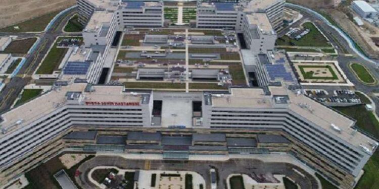 Sayıştay tespit etti: 'Hasta garantili' şehir hastanelerinde usulsüzlüklere devam!