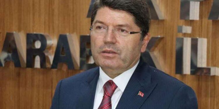 Adalet Bakanı Yılmaz Tunç'tan 'yeni anayasa' çıkışı: 'Milletimiz artık özgürlüğe alıştı, hedefimiz daha demokratik anayasa'