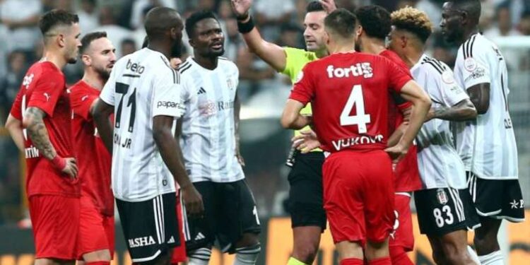 Beşiktaş'tan TFF'ye tepki: 'VAR kayıtları açıklansın'