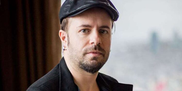 Emre Aydın’ın paylaşımı gündem oldu: ‘Ben Türk’üm bir sakıncası yoksa’