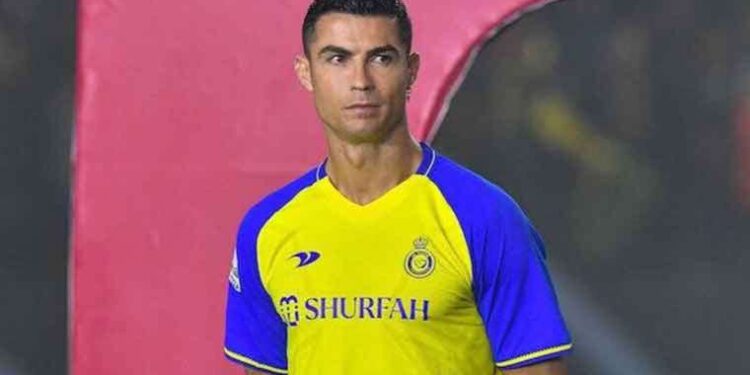 Cristiano Ronaldo: 'Messi'den nefret etmenize gerek yok'