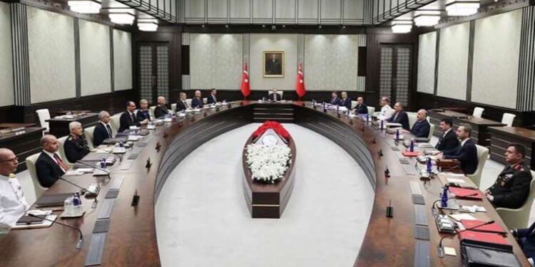 Kabine bugün toplanıyor: Emekliye zam gelecek mi? İşte masadaki gündem maddeleri...