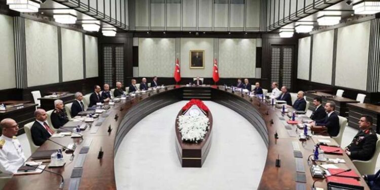 Kritik MGK toplantısı bugün: 2 komutan son kez katılacak