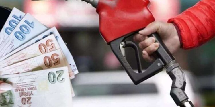 Benzine ikinci indirim pompaya yansıdı! Motorine de indirim yolda... 6 Ekim 2023 güncel benzin motorin ve LPG fiyatları...