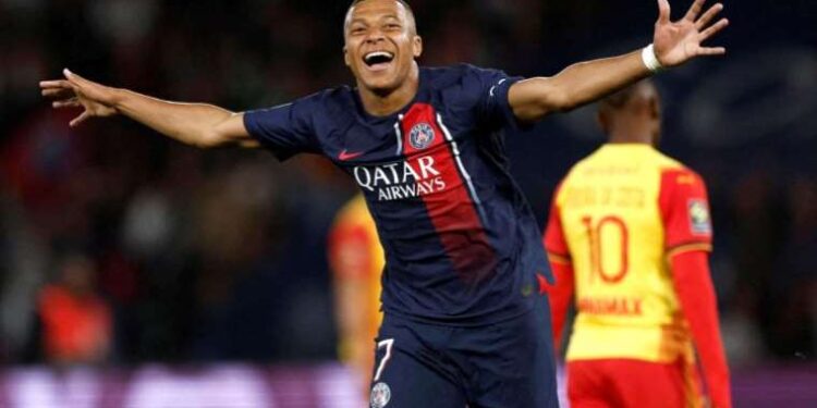 PSG, Ligue 1'de 3 puanla tanıştı