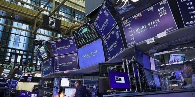 Küresel piyasalarda gözler ECB'nin faiz kararına çevrildi