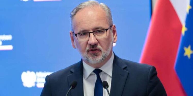 Polonya Sağlık Bakanı Niedzielski gelen tepkiler sebebiyle istifa etti