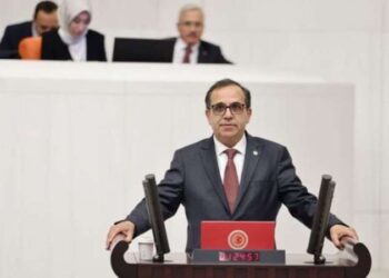 Kaçak göçmenleri taşıyan araç kaza yaptı: 6 kişi yaralandı!