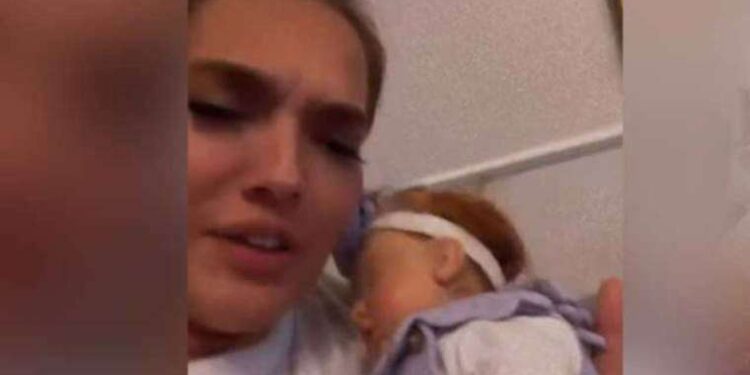 10 bin TL’ye oyuncak bebek alan Demet Akalın’a tepki yağdı